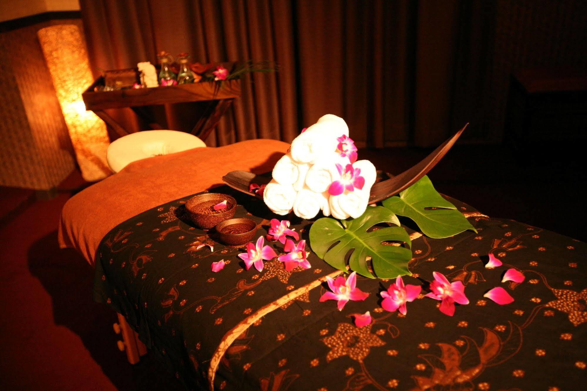 Hotel And Spa Lotus Modern (Adults Only) Киото Экстерьер фото